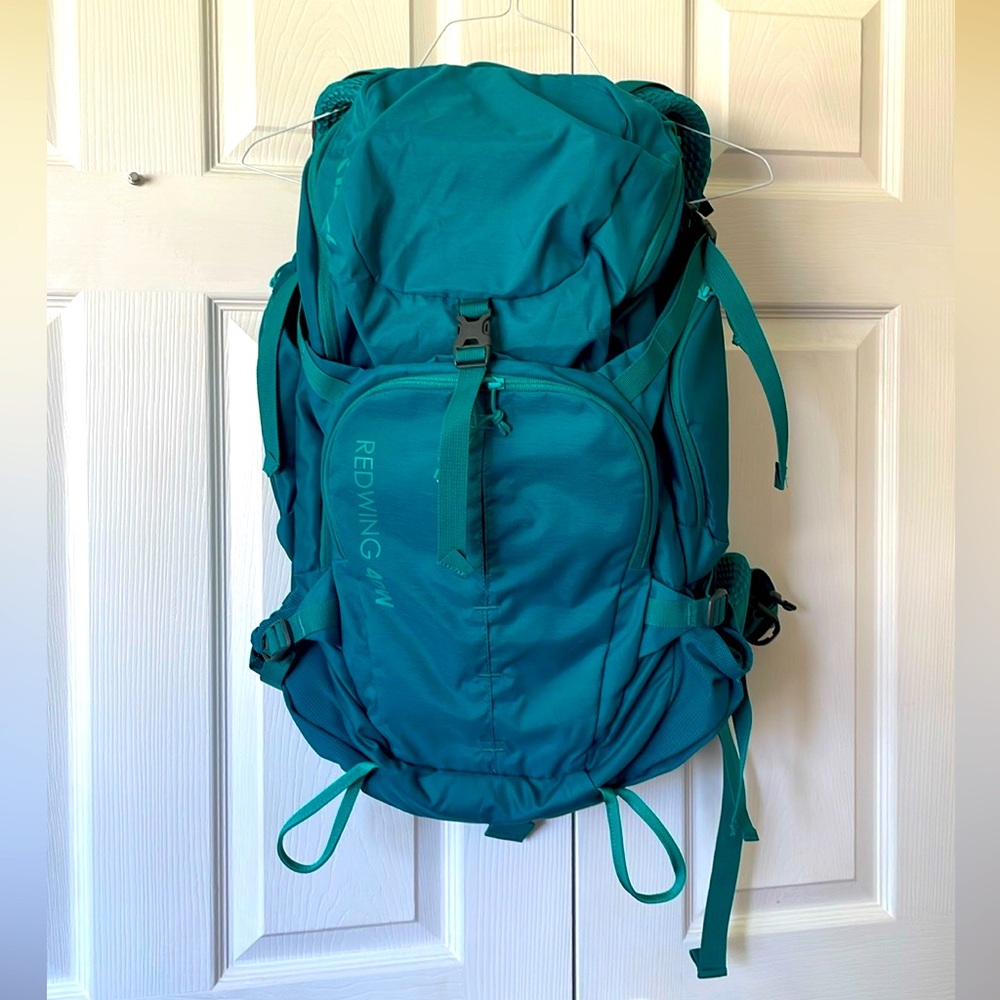 Kelty Redwing 40 backpack NEVER USED!!